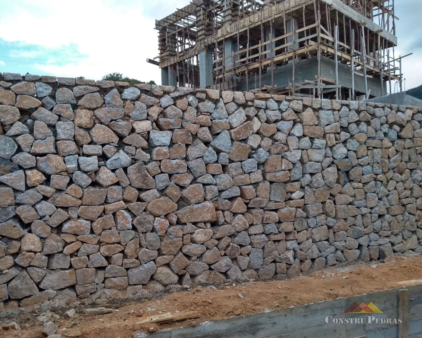 muros de pedra  Tecpar Pavimentação Ecológica